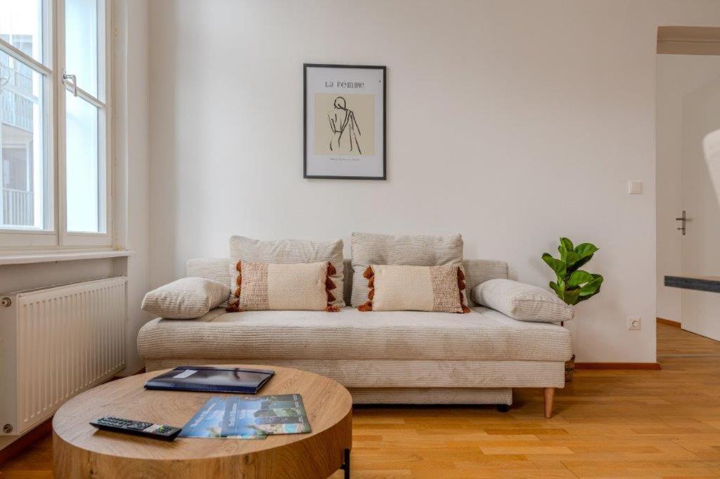 Apartment Deluxe Near The Center *